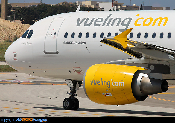 Airbus A320-214 Airbus A320-214