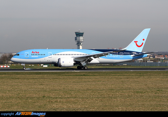 Arriving as JAF122 from MIA. Boeing 787-8 Dreamliner