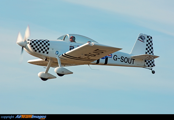 Mark Southern departing in Raven 5 Van's RV-8