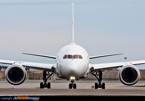 Boeing 787-8 Dreamliner Boeing 787-8 Dreamliner