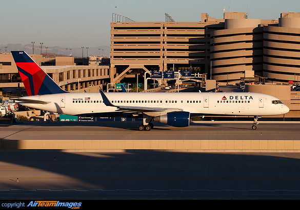 Boeing 757-232 Boeing 757-232