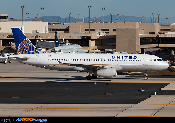 Airbus A320-232 Airbus A320-232