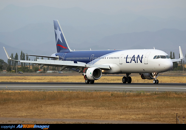 Airbus A321-211 Airbus A321-211
