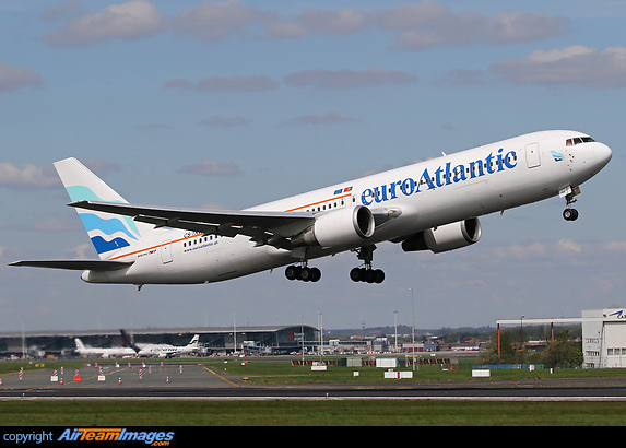 Boeing 767-35D/ER Boeing 767-35D/ER