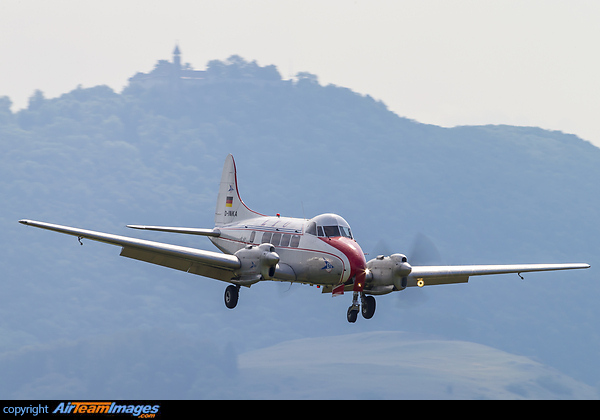 De Havilland DH-104 Dove 8 De Havilland DH-104 Dove 8
