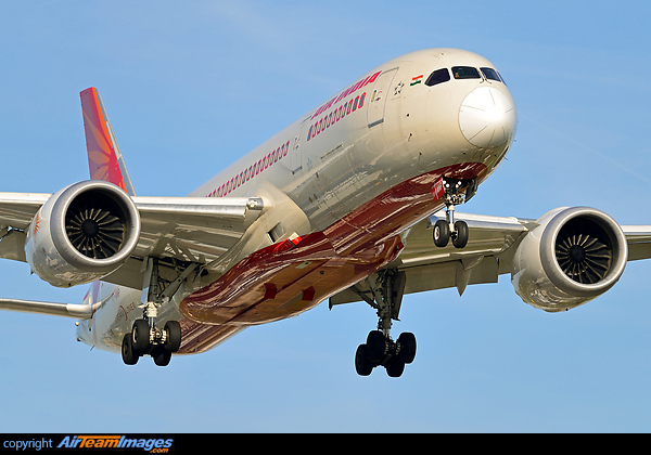 Boeing 787-8 Dreamliner Boeing 787-8 Dreamliner