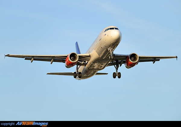 Airbus A320-232 Airbus A320-232
