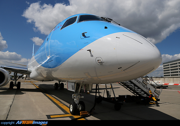 Embraer ERJ-190STD Embraer ERJ-190STD