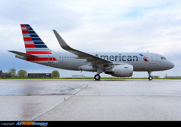 Sharklet-fitted A319 Airbus A319-115