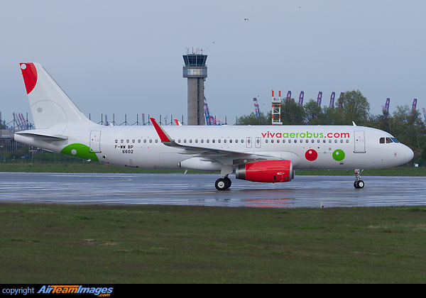 Airbus A320-232 Airbus A320-232