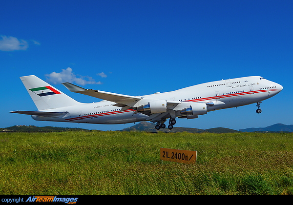 Boeing 747-422 Boeing 747-422