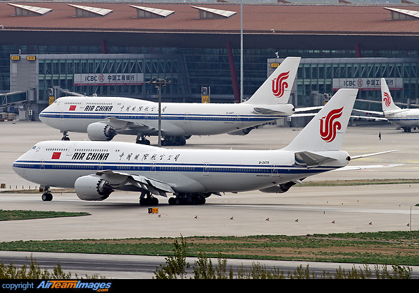 Boeing 747-89L Boeing 747-89L