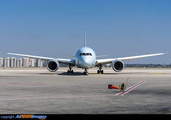 Boeing 787-8 Dreamliner Boeing 787-8 Dreamliner