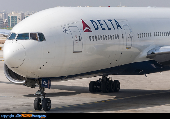 Boeing 777-232/ER Boeing 777-232/ER