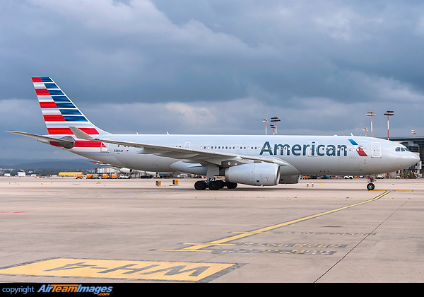Airbus A330-243 Airbus A330-243