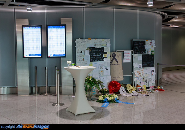 Corner of silence in the airport terminal of Dusseldorf - In memory of the victims of Germanwings-flight 4U9525 BCN-DUS of March 24th, 2015. Dusseldorf-Corner of Silence