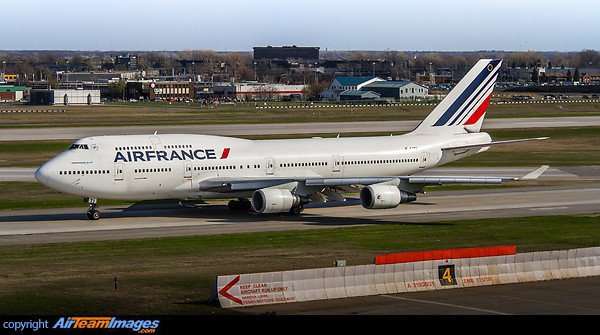 Boeing 747-428 Boeing 747-428