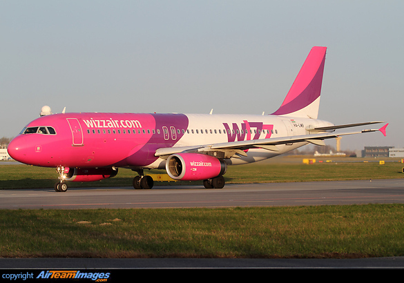 Airbus A320-232 Airbus A320-232