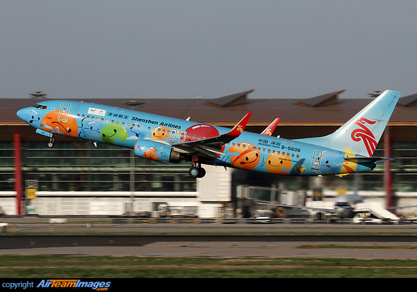 Boeing 737-87L Boeing 737-87L