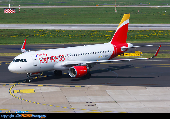 Airbus A320-216 Airbus A320-216