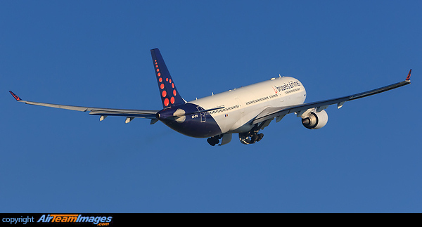 Airbus A330-301 Airbus A330-301