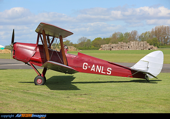 de Havilland DH82A Tiger Moth de Havilland DH82A Tiger Moth
