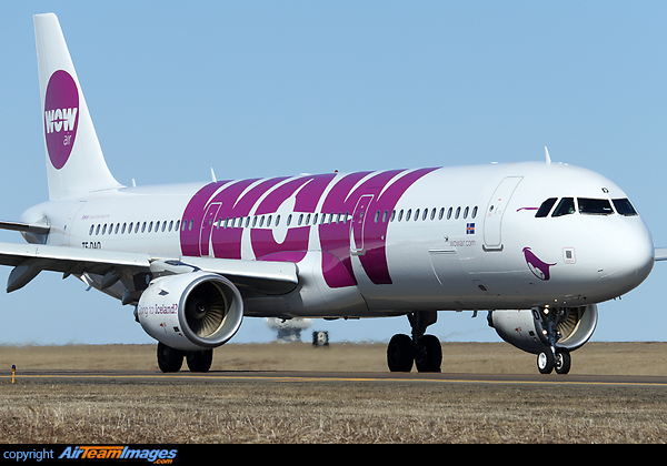 Airbus A321-211 Airbus A321-211