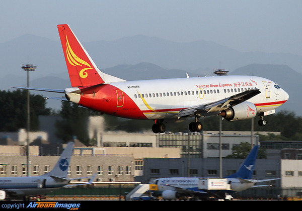 Boeing 737-330(QC) Boeing 737-330(QC)