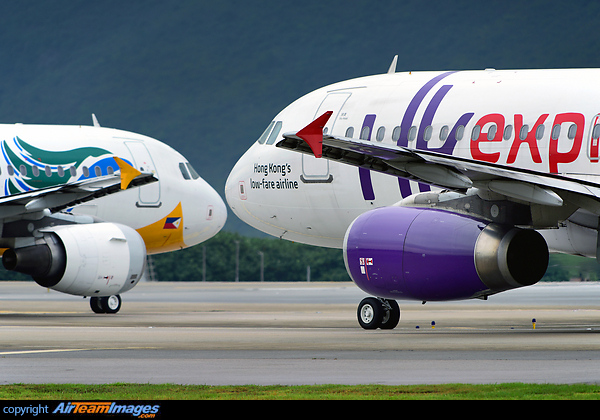 Airbus A320-232 Airbus A320-232
