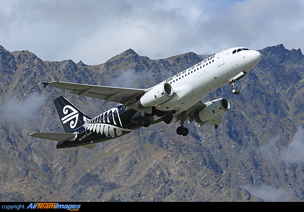 Airbus A320-232 Airbus A320-232