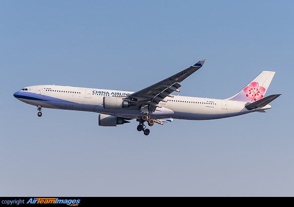 Airbus A330-302 Airbus A330-302
