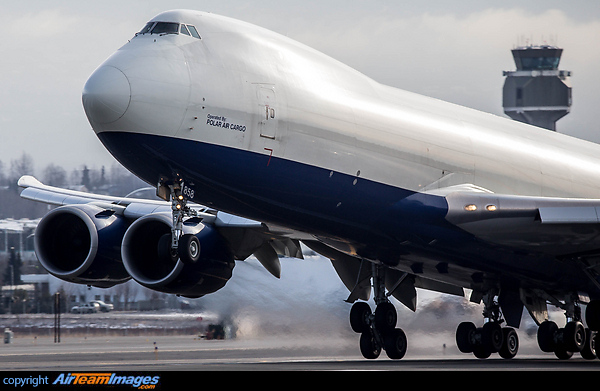Smooth rotation for a Polar Cargo 748F from Rwy 33 at ANC. Boeing 747-87UF/SCD