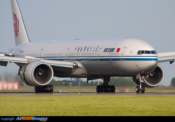 Boeing 777-39L/ER Boeing 777-39L/ER
