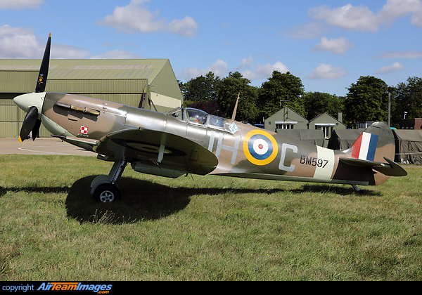 Supermarine 349 Spitfire LFVB Supermarine 349 Spitfire LFVB