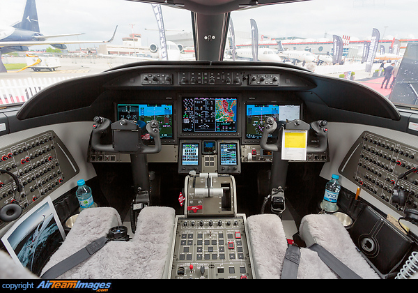 Bombardier Learjet 75 Bombardier Learjet 75