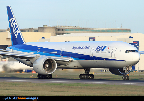 Boeing 777-381/ER Boeing 777-381/ER
