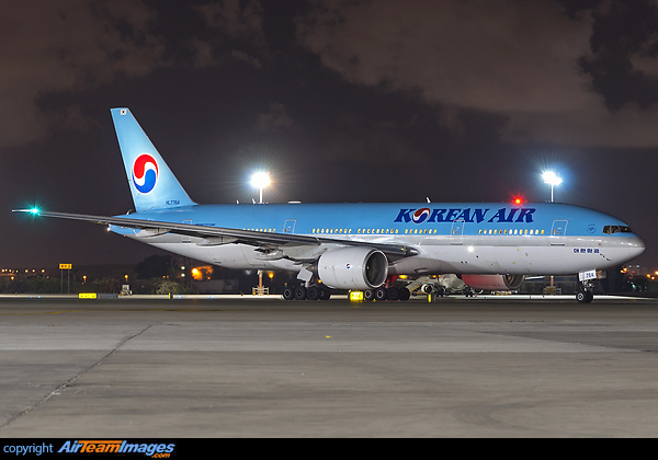 Boeing 777-2B5/ER Boeing 777-2B5/ER