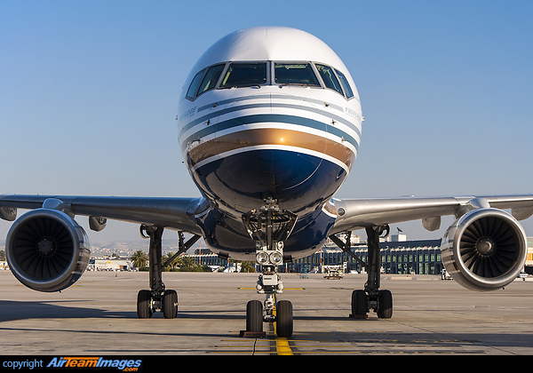 Boeing 757-256 Boeing 757-256