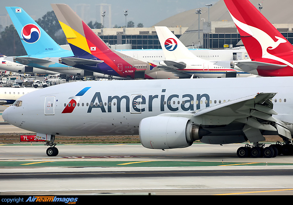 Boeing 777-223/ER Boeing 777-223/ER