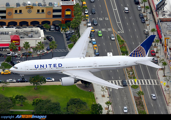 Boeing 777-222/ER Boeing 777-222/ER