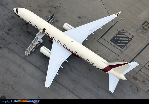 Boeing 757-2J4 Boeing 757-2J4