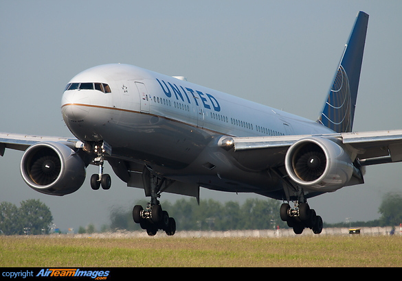 Boeing 777-222/ER Boeing 777-222/ER