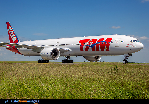 Boeing 777-32W/ER Boeing 777-32W/ER