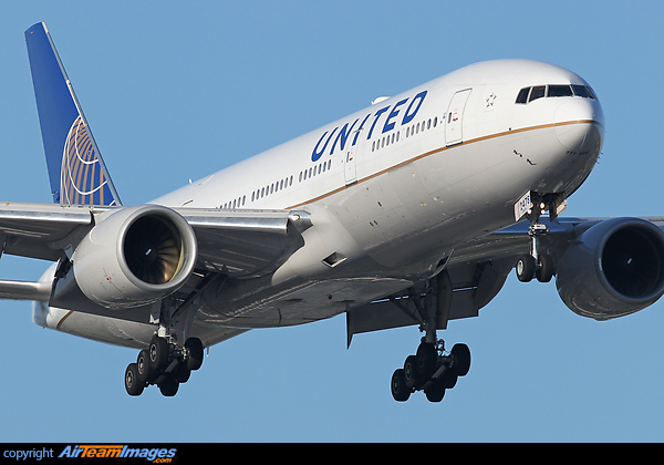 Boeing 777-222 Boeing 777-222