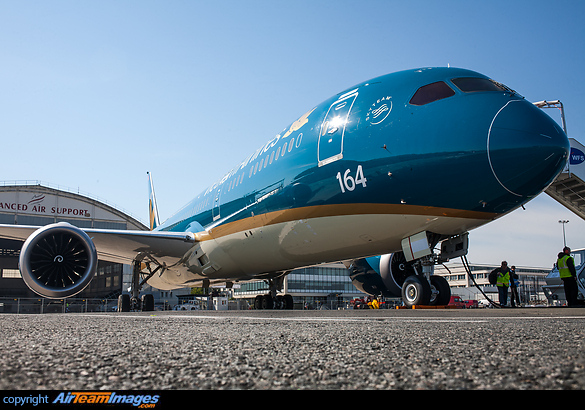 Boeing 787-9 Dreamliner Boeing 787-9 Dreamliner