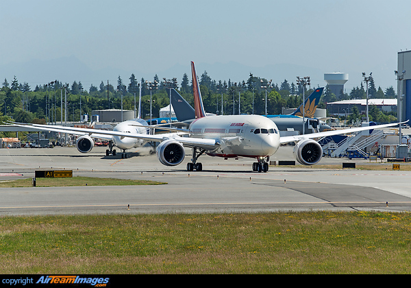 Air India's latest Dreamliner on her first flight while LAN's 787-9 Dreamliner waits behind to go on a test flight. Boeing 787-8 Dreamliner