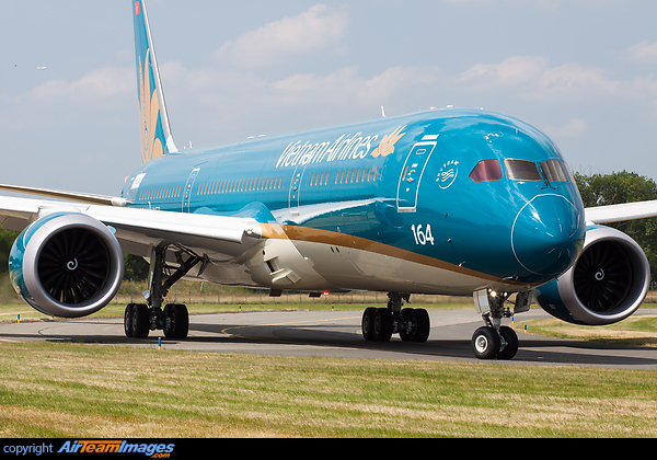 Boeing 787-9 Dreamliner Boeing 787-9 Dreamliner