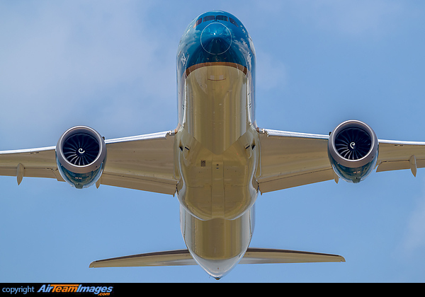 Boeing 787-9 Dreamliner Boeing 787-9 Dreamliner