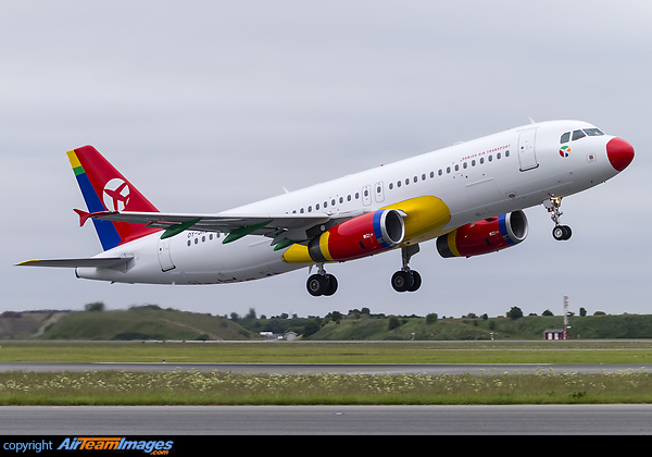 Airbus A320-233 Airbus A320-233
