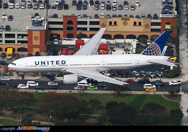 Boeing 777-222/ER Boeing 777-222/ER